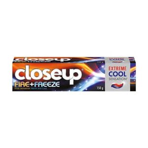 Closeup Fire  Freeze Toothpaste  Dual Sensation Warm And Cool    150gm